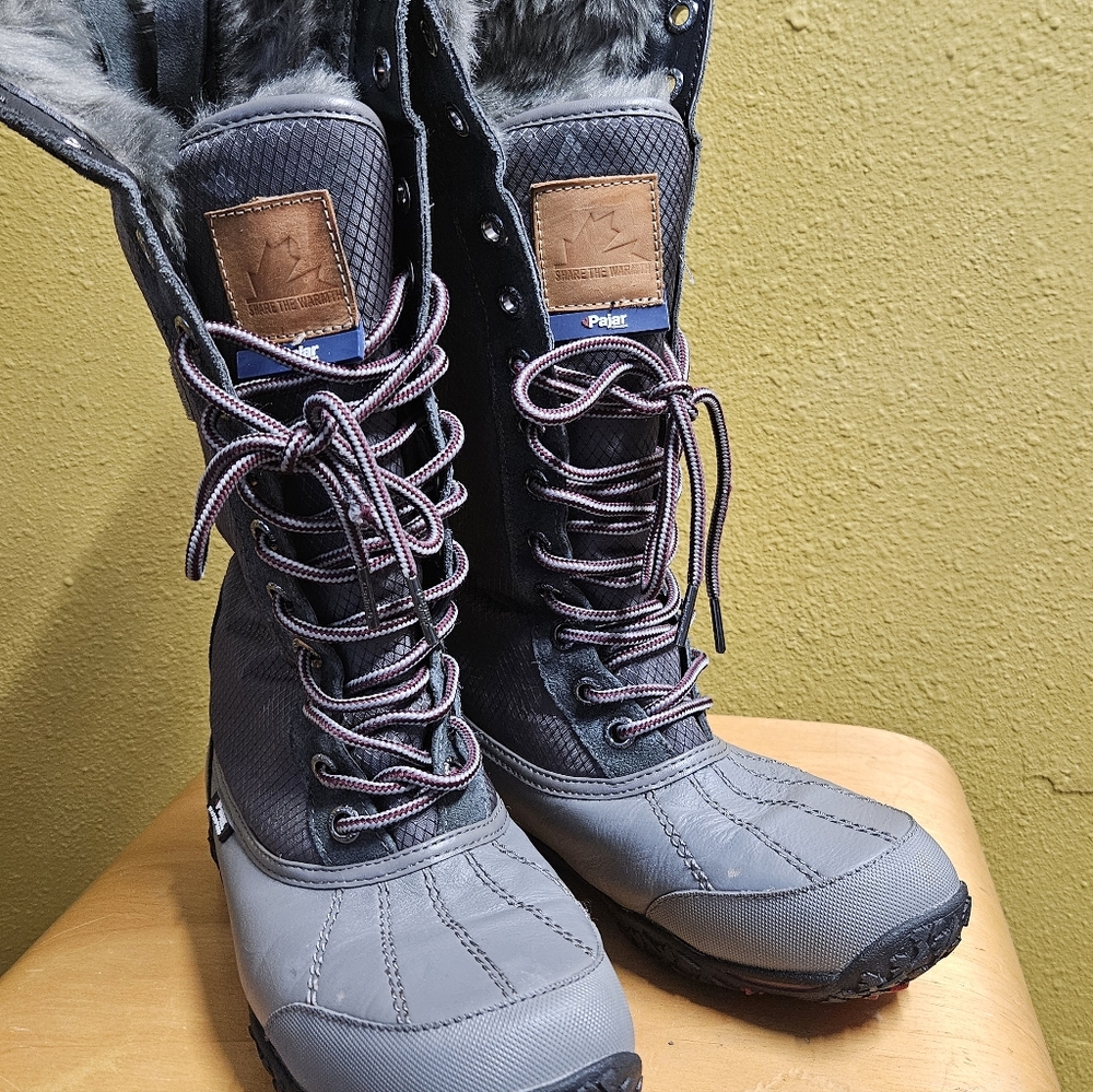 Pajar Women's Gray Winter Boots with Faux Fur Lining